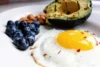 Ilustrasi apa itu Salmonella? Viral Banyak Warganet Penasaran Usai Video TikTok Makan Mie Pakai Telur Setengah Matang/ Pexels/Jenna Hamra