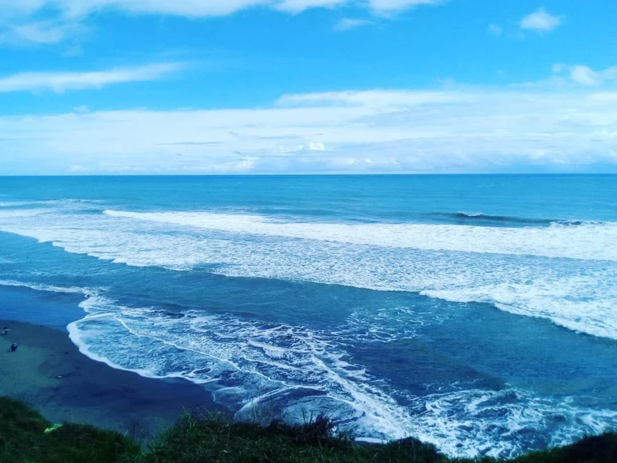 Tempat Wisata Pantai Rasa Bali di Jawa Barat, Sudah Tahu?