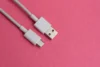 Ketahui Perbedaan Masing-Masing Dari Kabel Lightning dan USB Type-C