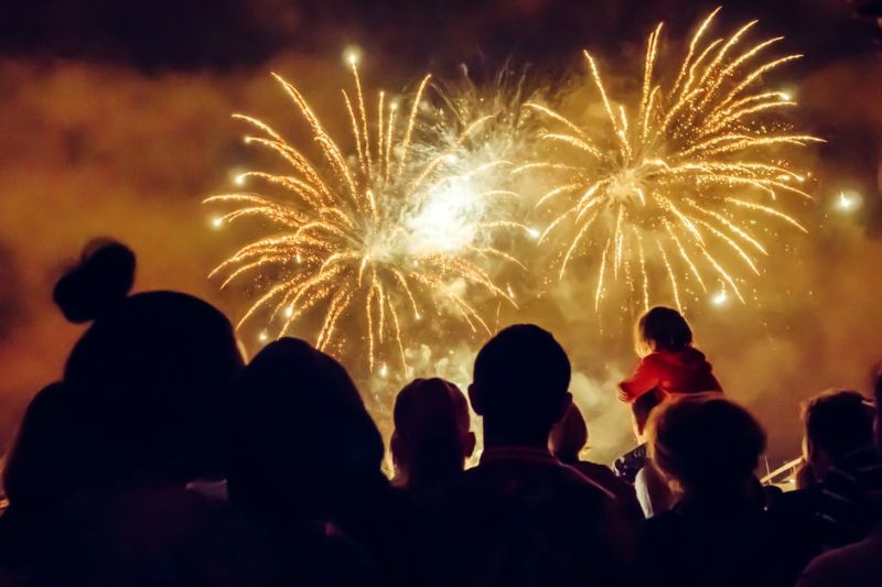 Deretan Tradisi Unik Saat Rayakan Tahun Baru di Berbagai Dunia 